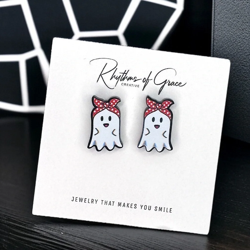 Spooktacular Retro Ghost Stud Earrings 👻 NWT Halloween Accessories